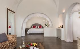 Andronis Luxury Suites